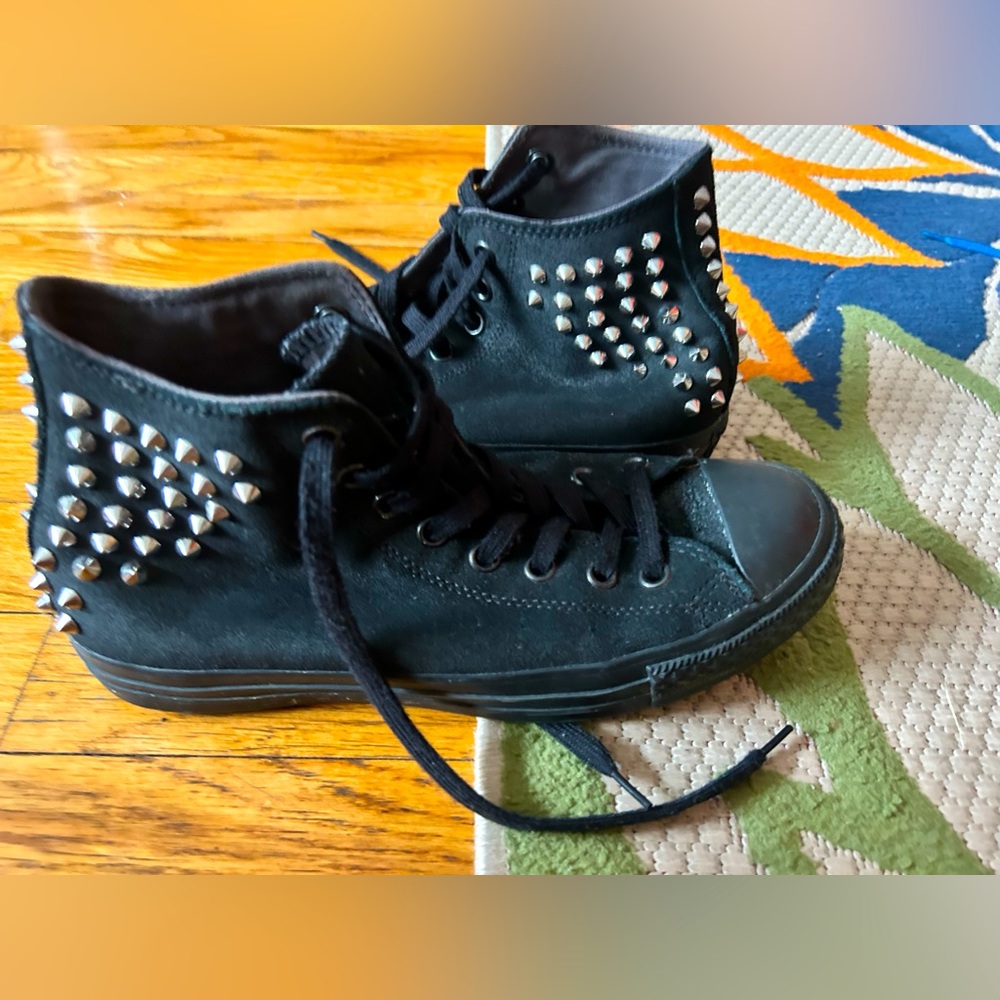 Converse High Tops Suede Leather Black with Silver Studs